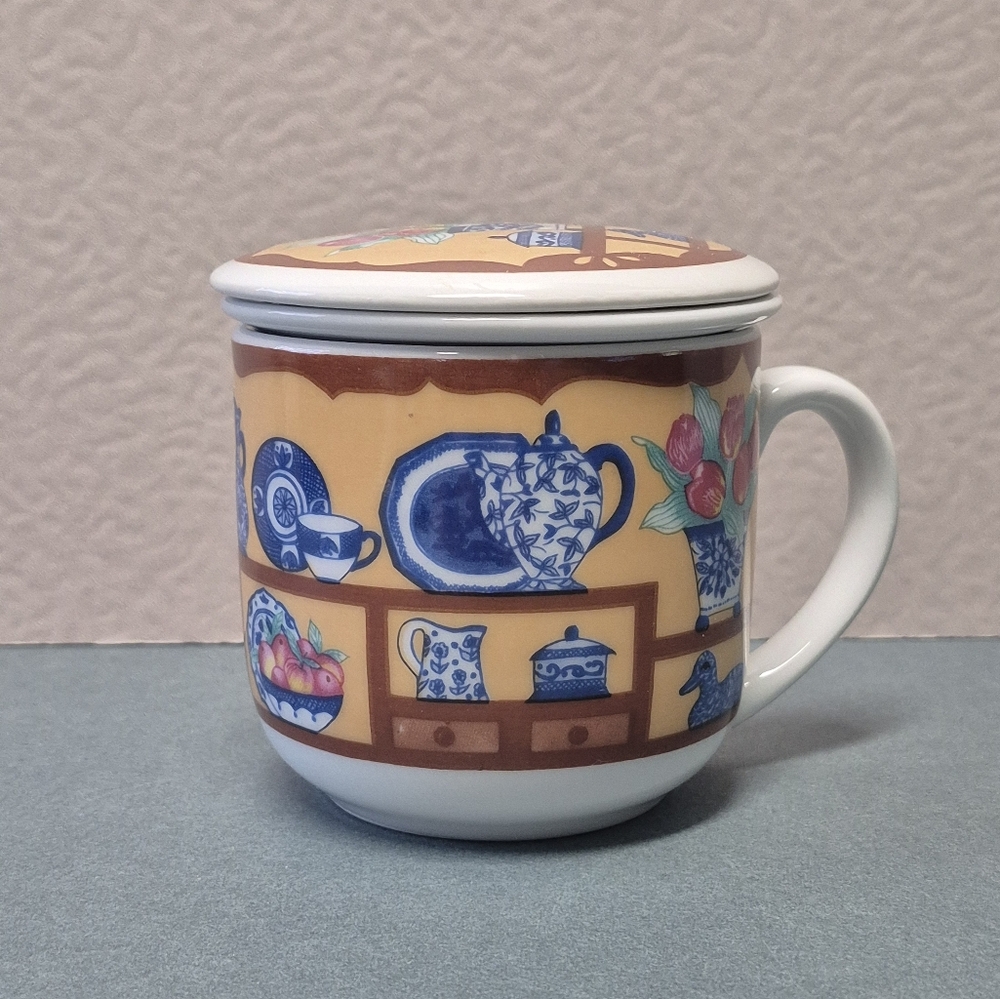 Porcelain Tea Mug with Lid and an Integrated Infuser - Tea Infuser Mug- Avondale